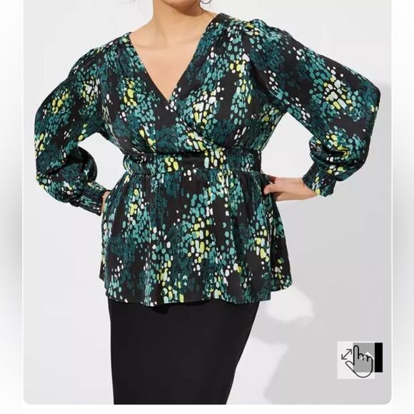 TORRID 3 GreenV-shaped wrap Satin woven blouson sleeves smocked cuff.back tie. - Picture 1 of 11